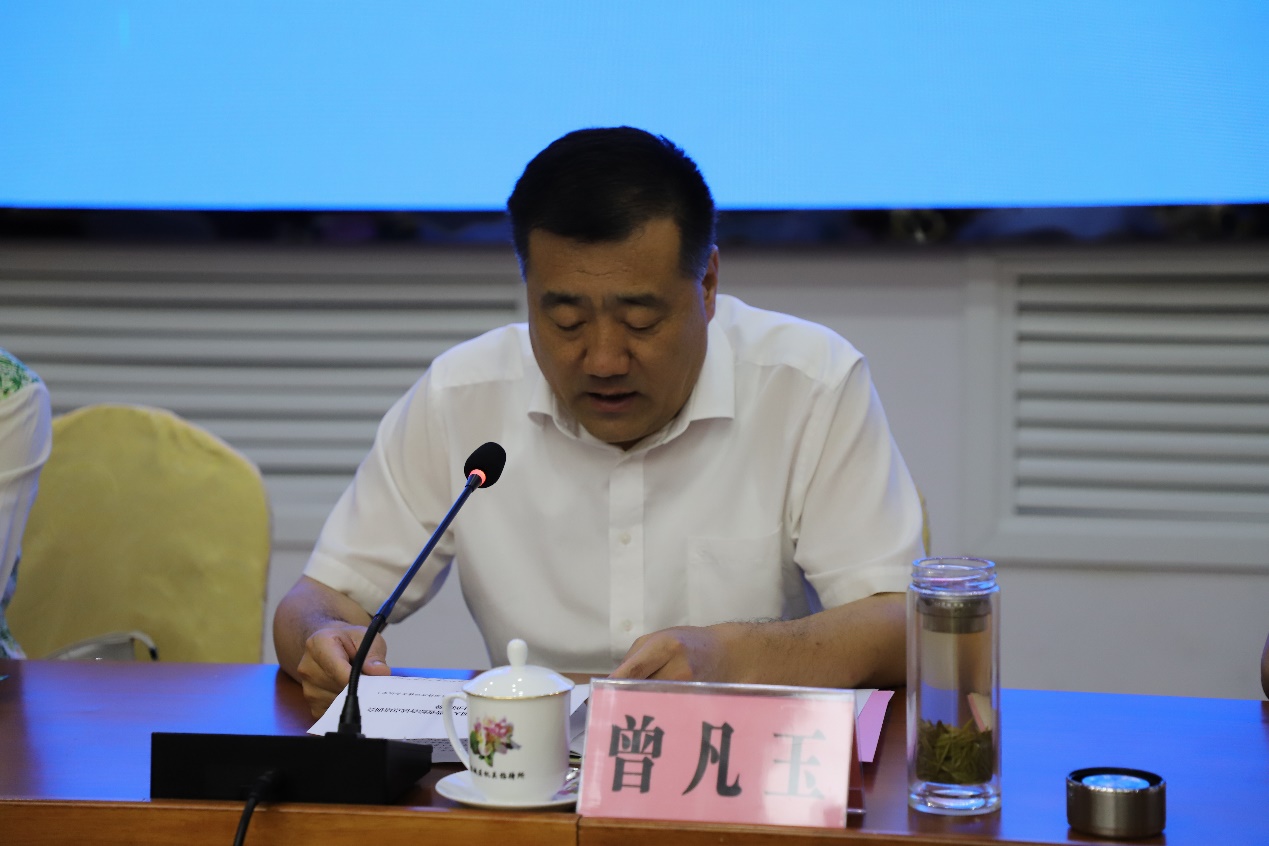 曾凡玉在致辞中指出,全国人口普查是一项重大的国情国力调查,对国家